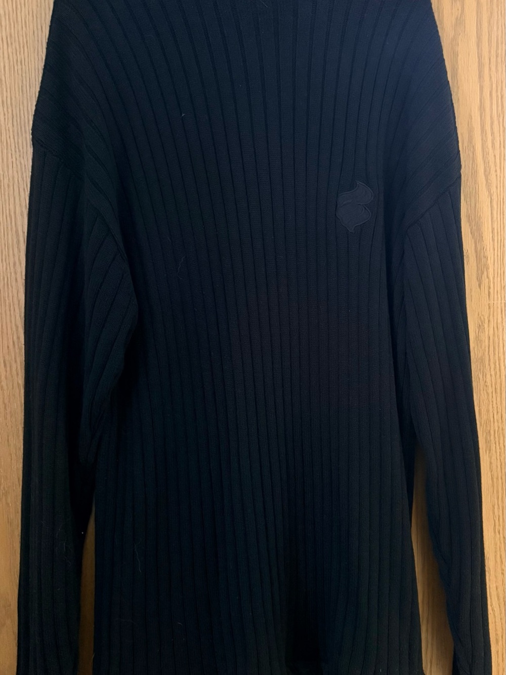 Rocawear Men's Black Ribbed Turtleneck Sweater